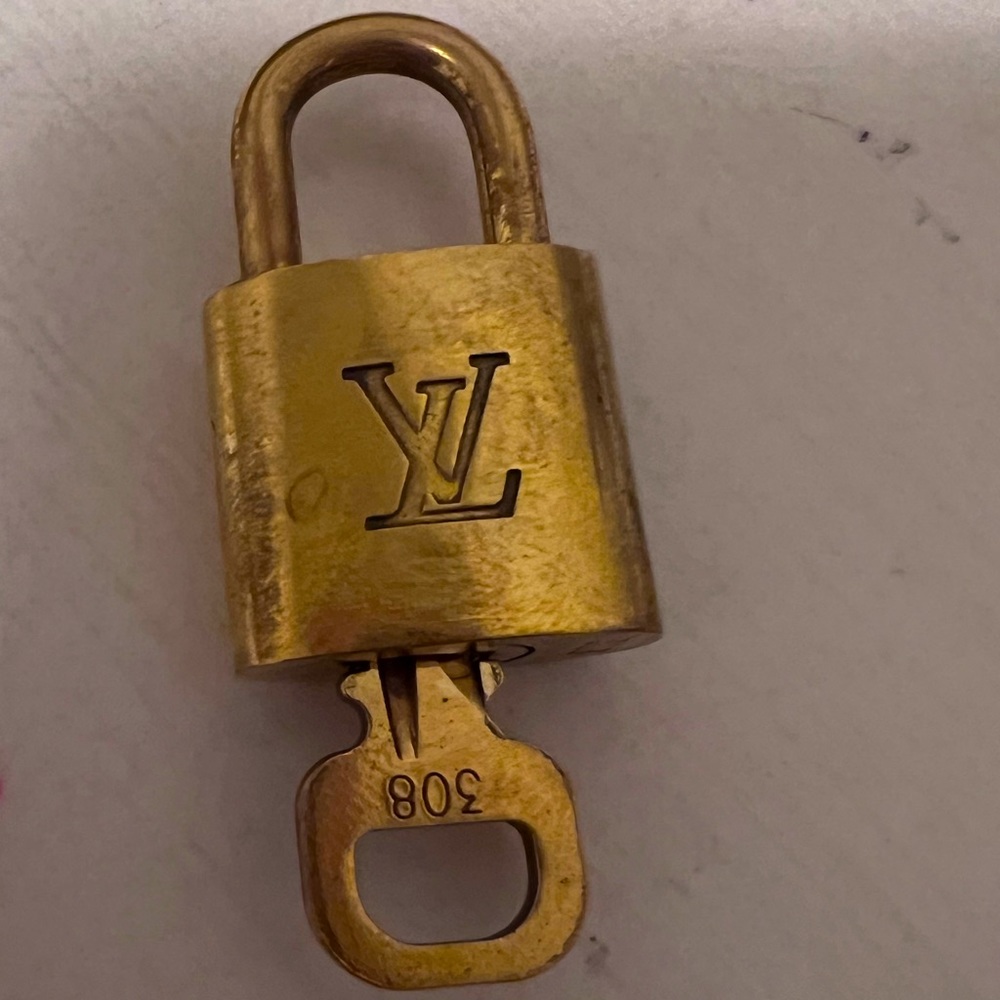 Louis Vuitton Lock and Key 308